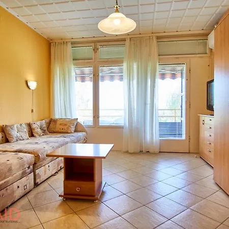 Germering - - Hostaid Apartment